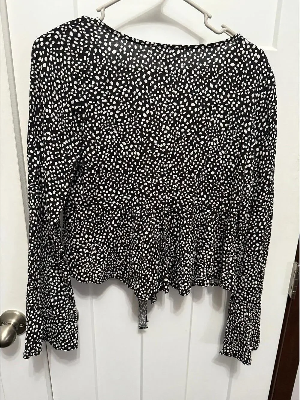 Free People - We the free black and white tie front top long sleeve V-Neck